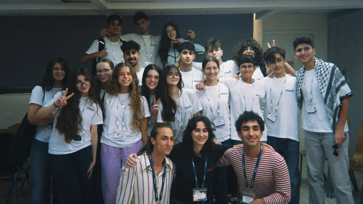 MEET students and staff group photo